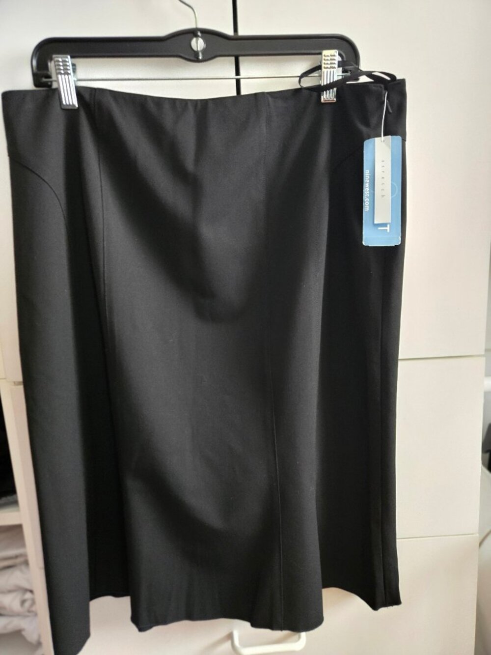 NWT Nine West Black Skirt - Sz 14